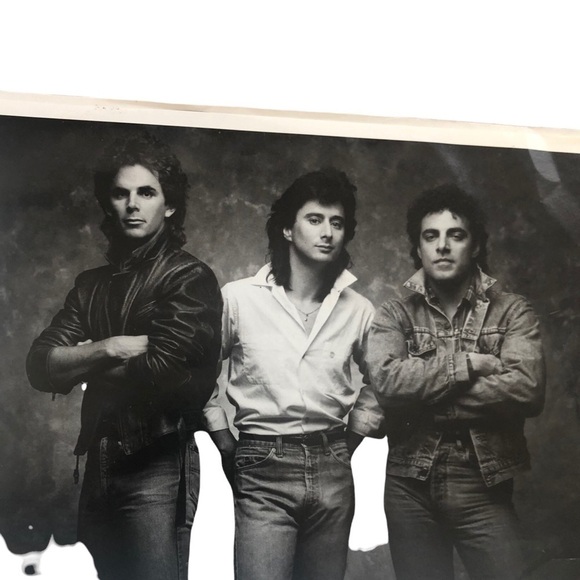 Journey Raised On Radio Vinyl Record Album 1986 Opened W/Sleeve - Picture 3 of 5